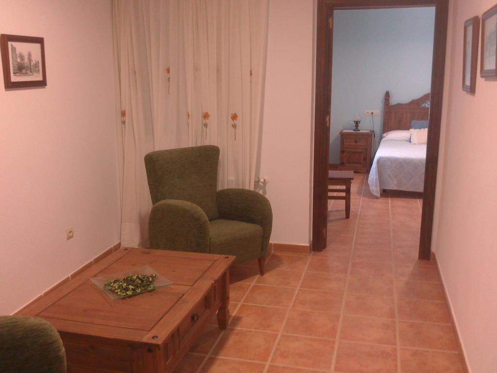 Hostal Rural La Casa Verde Cheles Rum bild