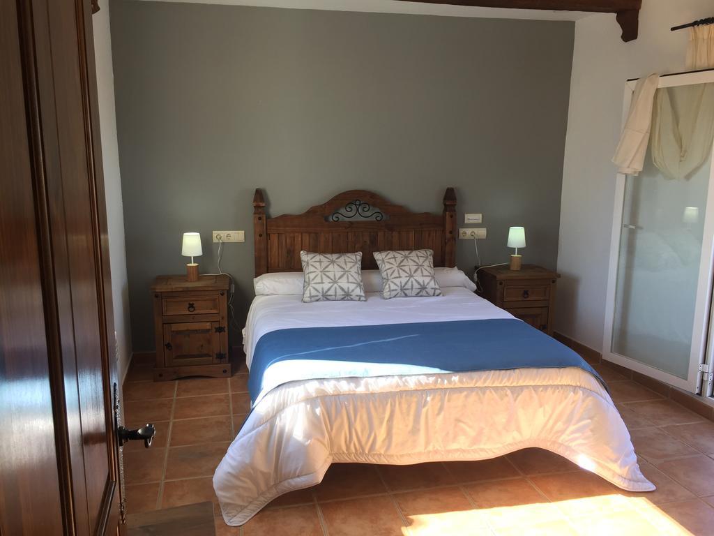 Hostal Rural La Casa Verde Cheles Exteriör bild